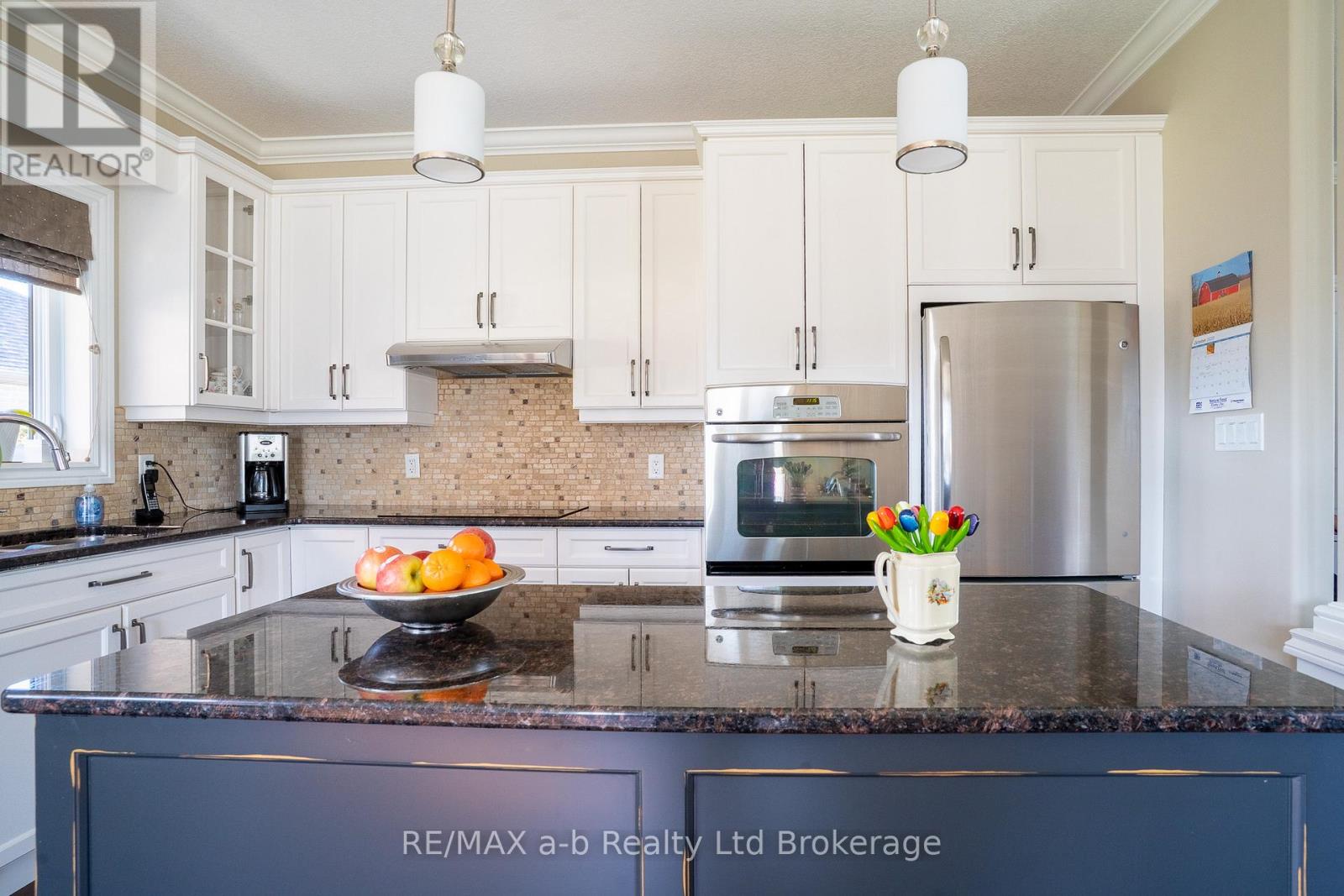 220 POLDON DRIVE - 12