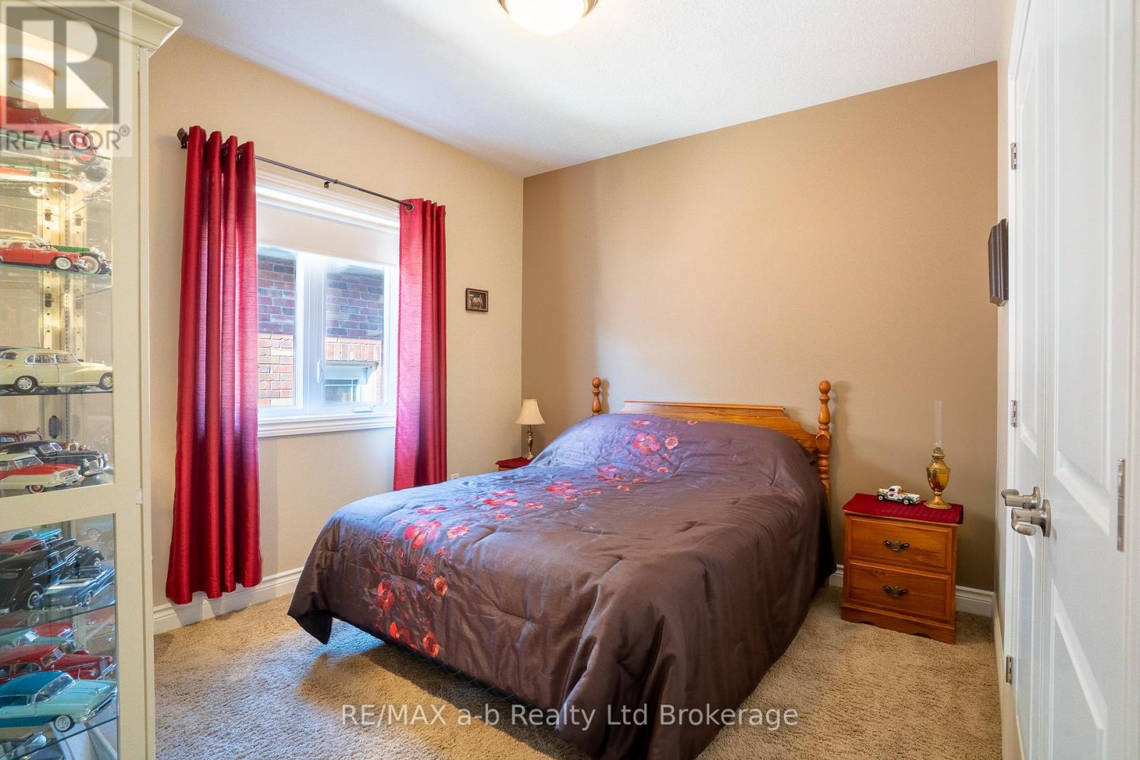 220 POLDON DRIVE - 20