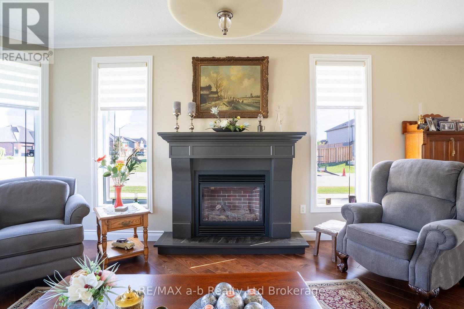 220 POLDON DRIVE - 8