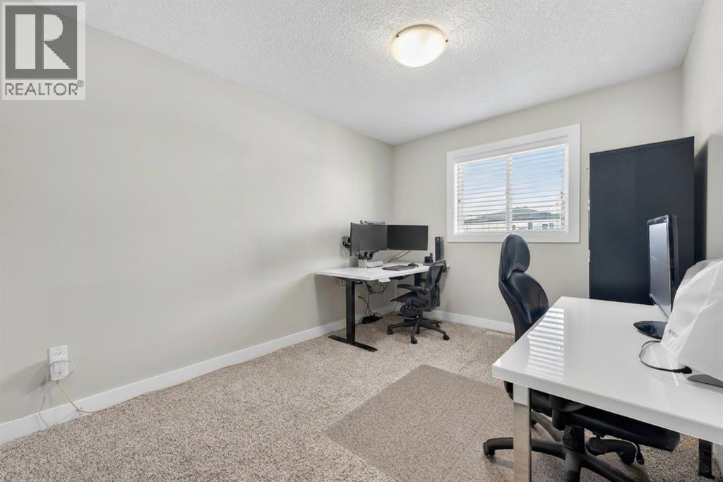 7104 36 Avenue NW - 18