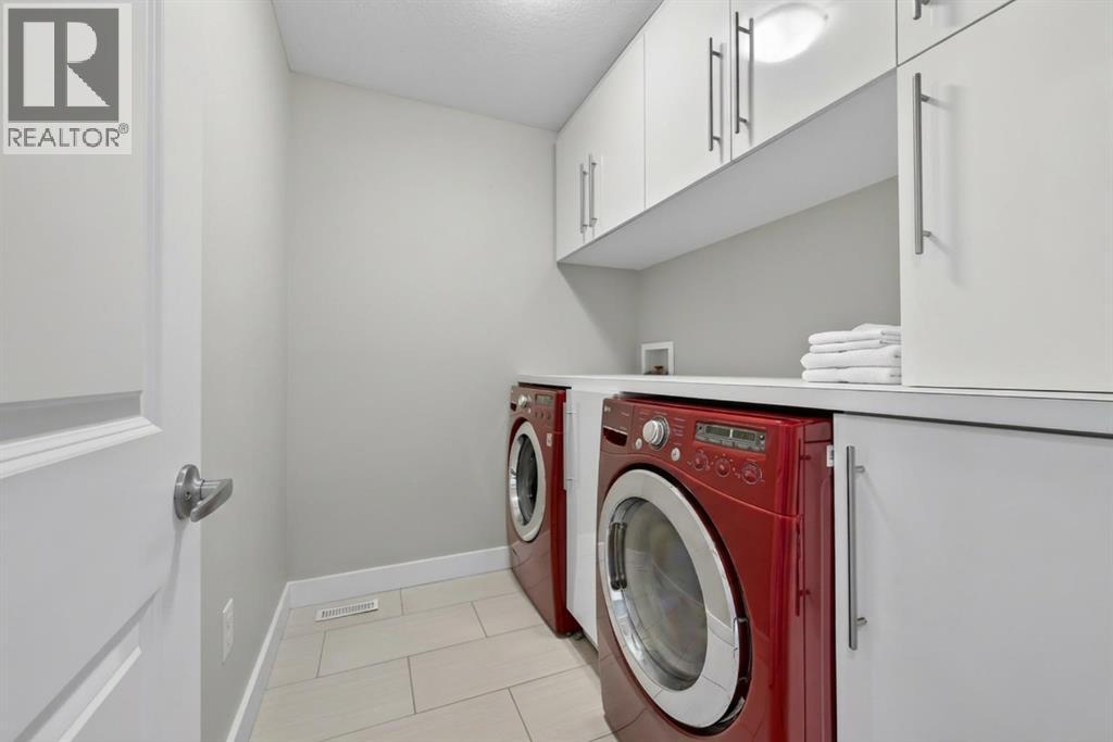 7104 36 Avenue NW - 21