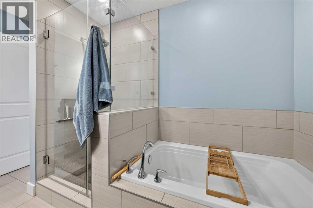 7104 36 Avenue NW - 16