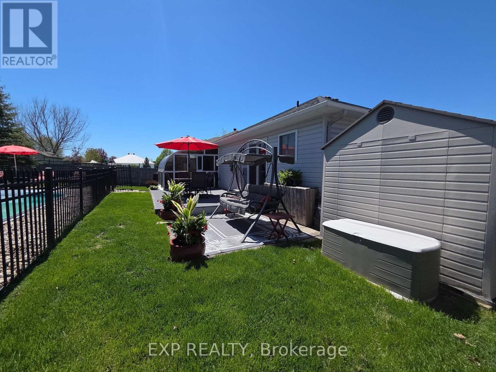 126 METCALFE DRIVE - 42