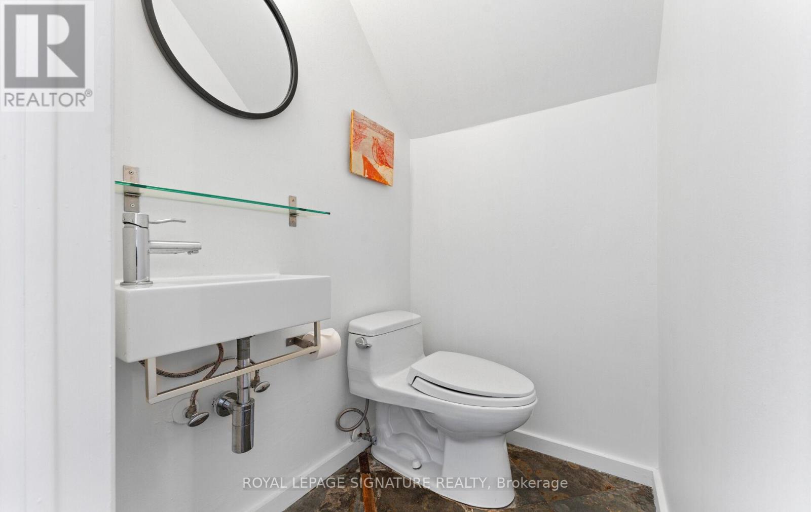 #7 692 ST. CLARENS AVENUE - 8