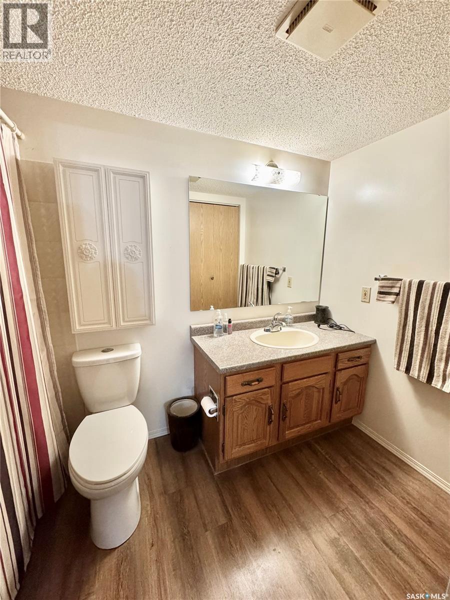 #203 66 19th STREET W - 8