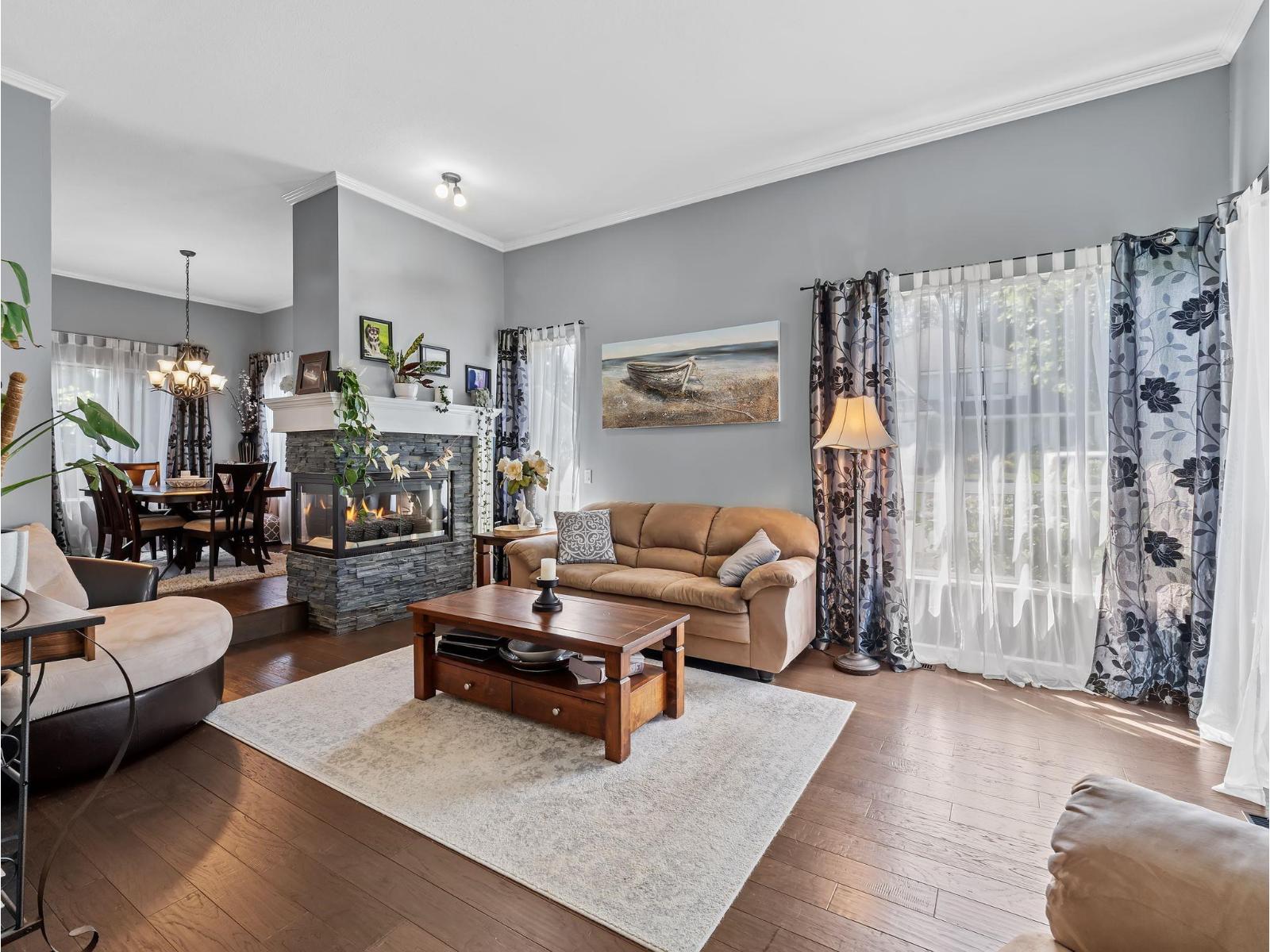 8672 163 Street - photo 2