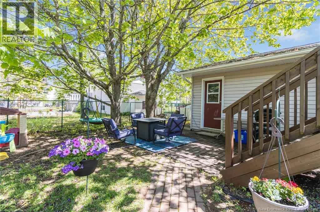 57 Oliver Crescent - 33