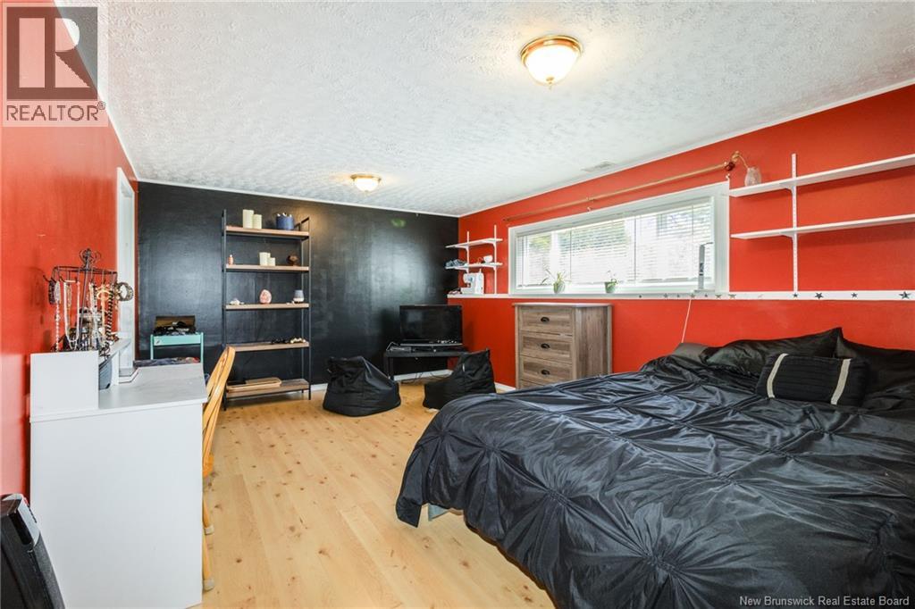 57 Oliver Crescent - 27