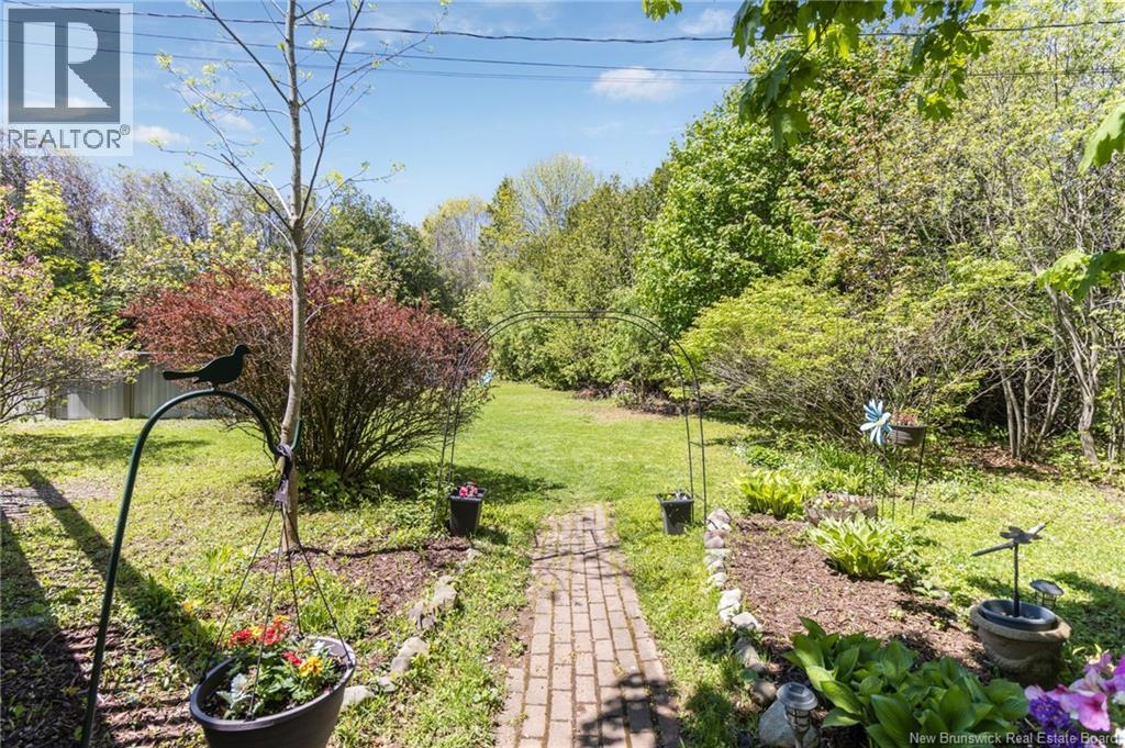 57 Oliver Crescent - 34