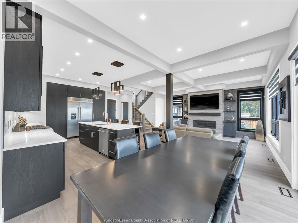 983 LAKESHORE PARK ROAD - 25