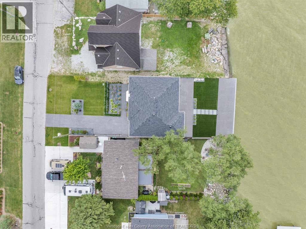 983 LAKESHORE PARK ROAD - 10