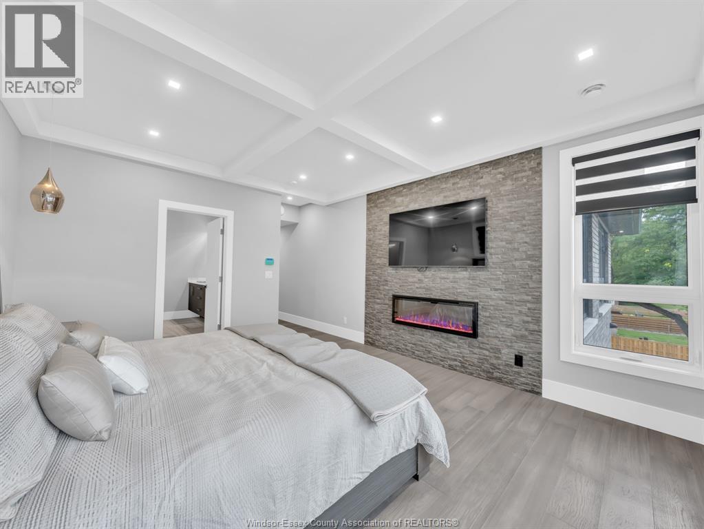 983 LAKESHORE PARK ROAD - 37