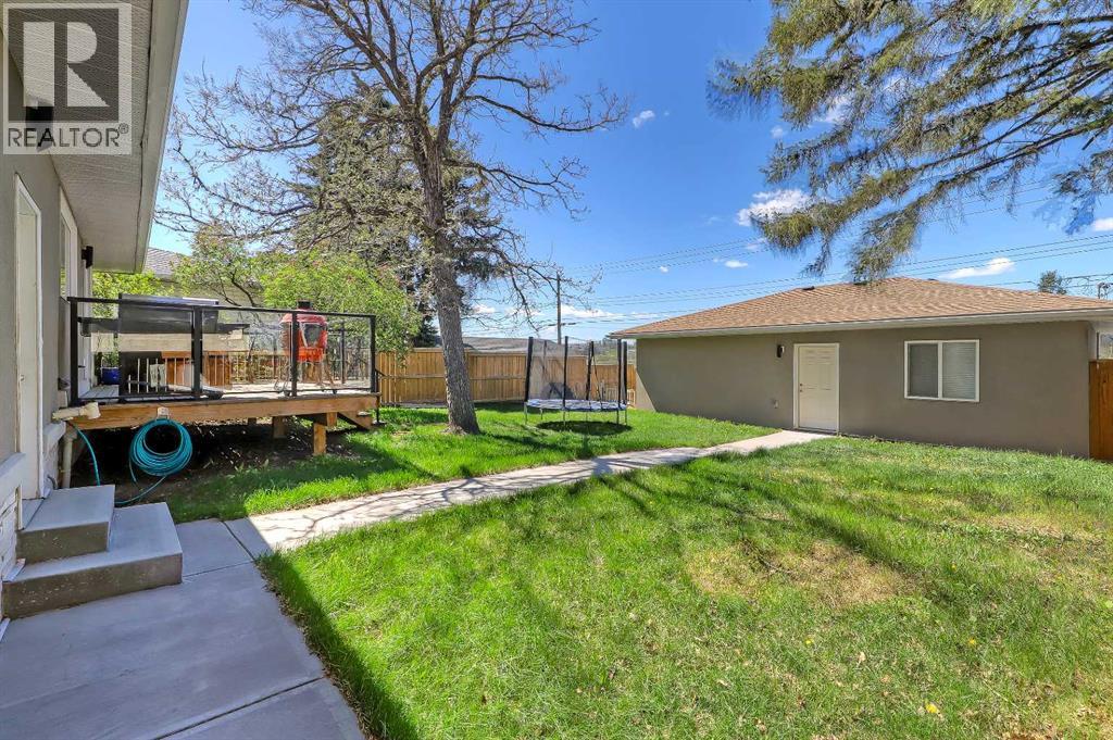 1015 16 Street NE - 35