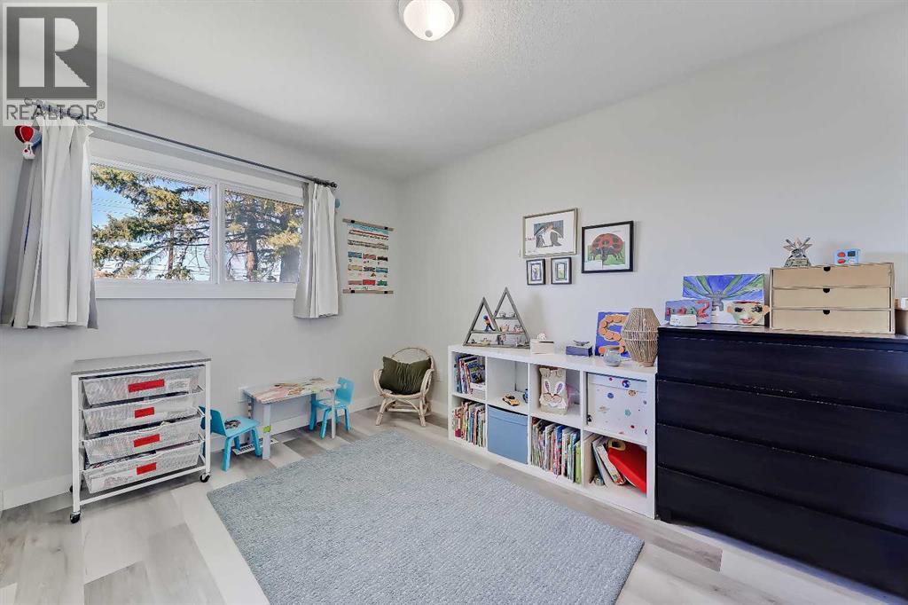 1015 16 Street NE - 18