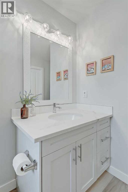 1015 16 Street NE - 16