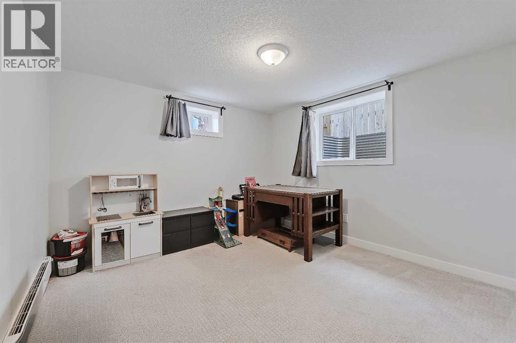 1015 16 Street NE - 29