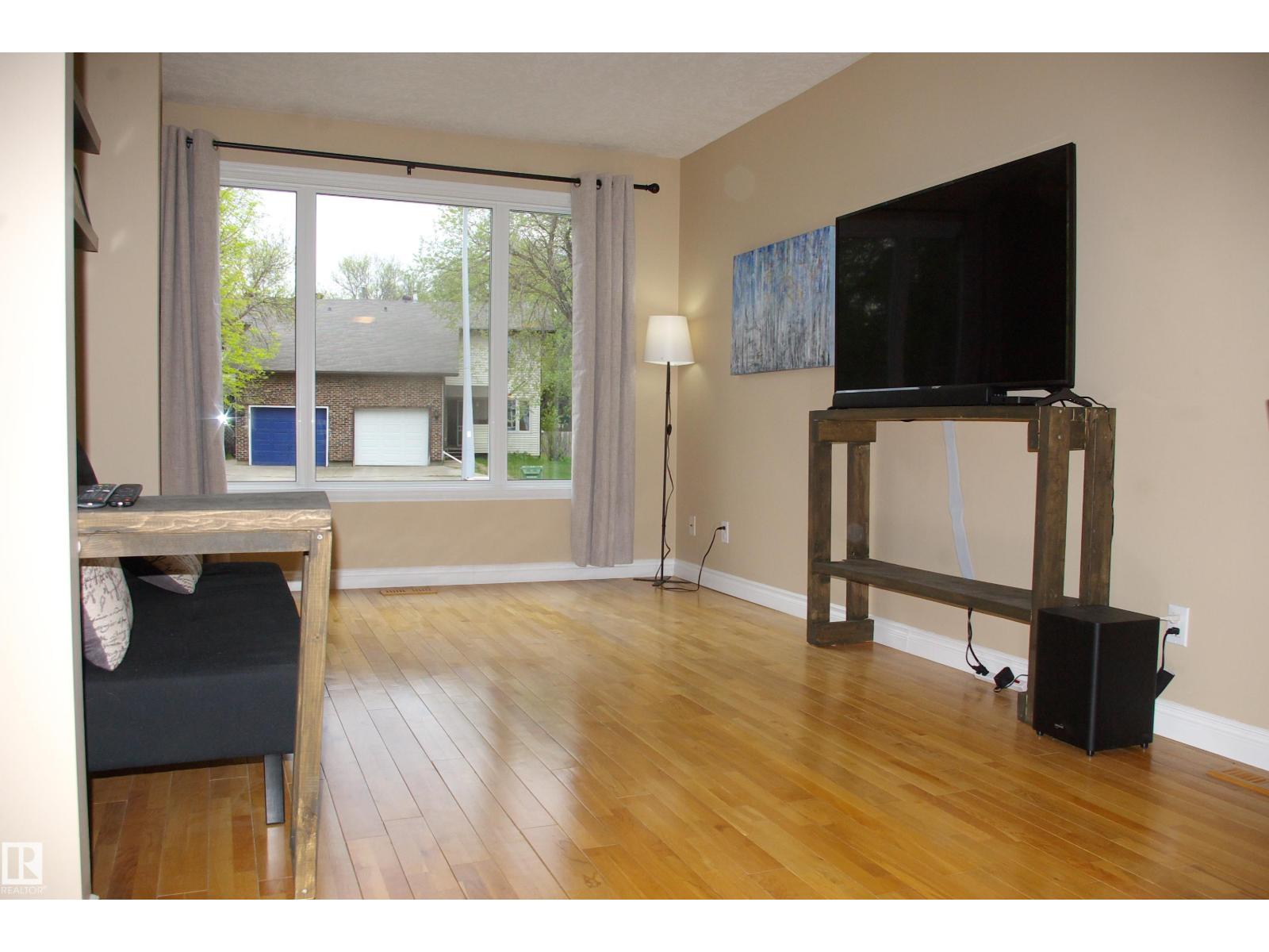 45 WALDEN CR - Image 3