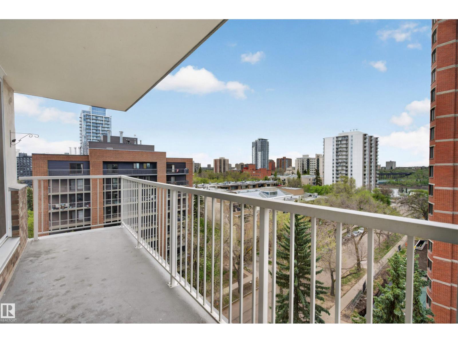 #1007 9930 113 ST NW - 20