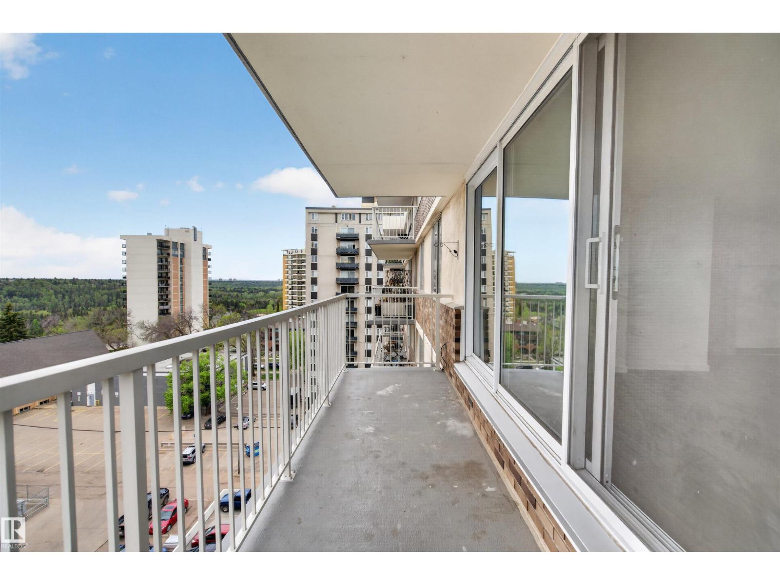 #1007 9930 113 ST NW - 22