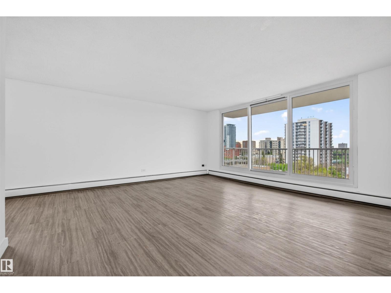 #1007 9930 113 ST NW - 5