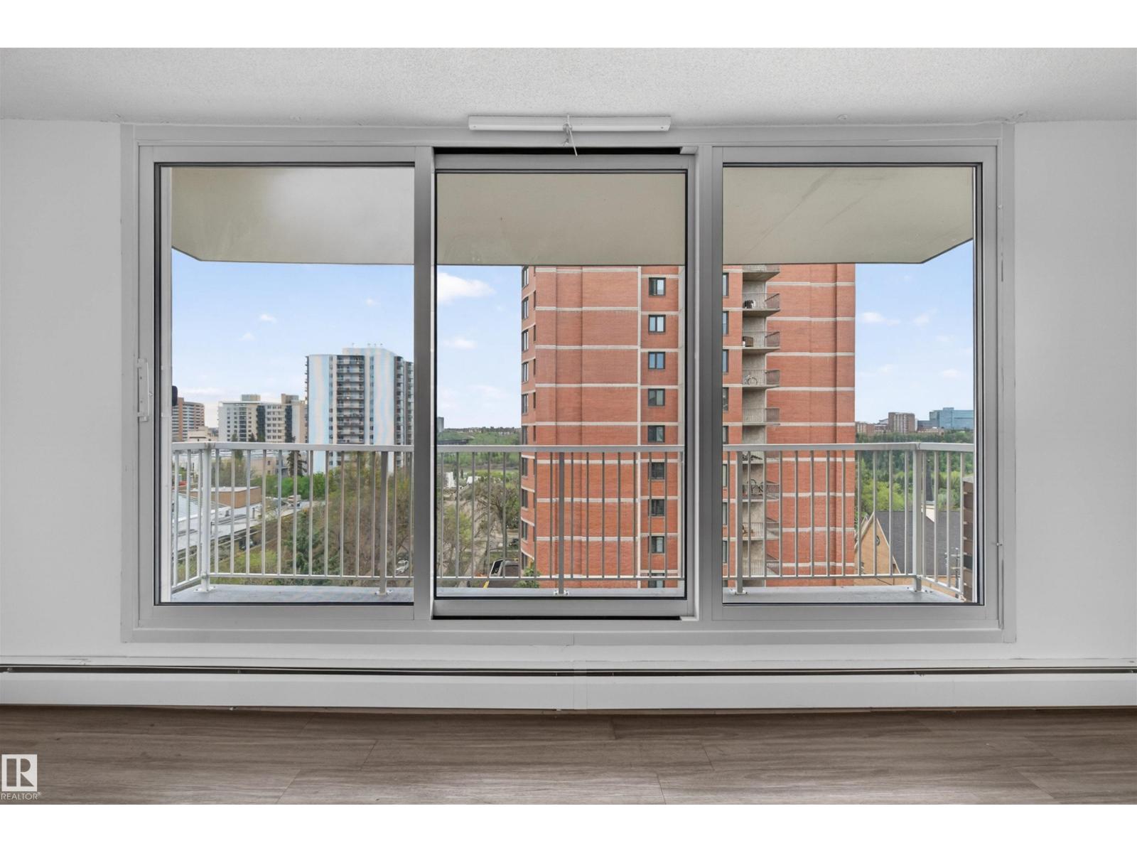 #1007 9930 113 ST NW - 8