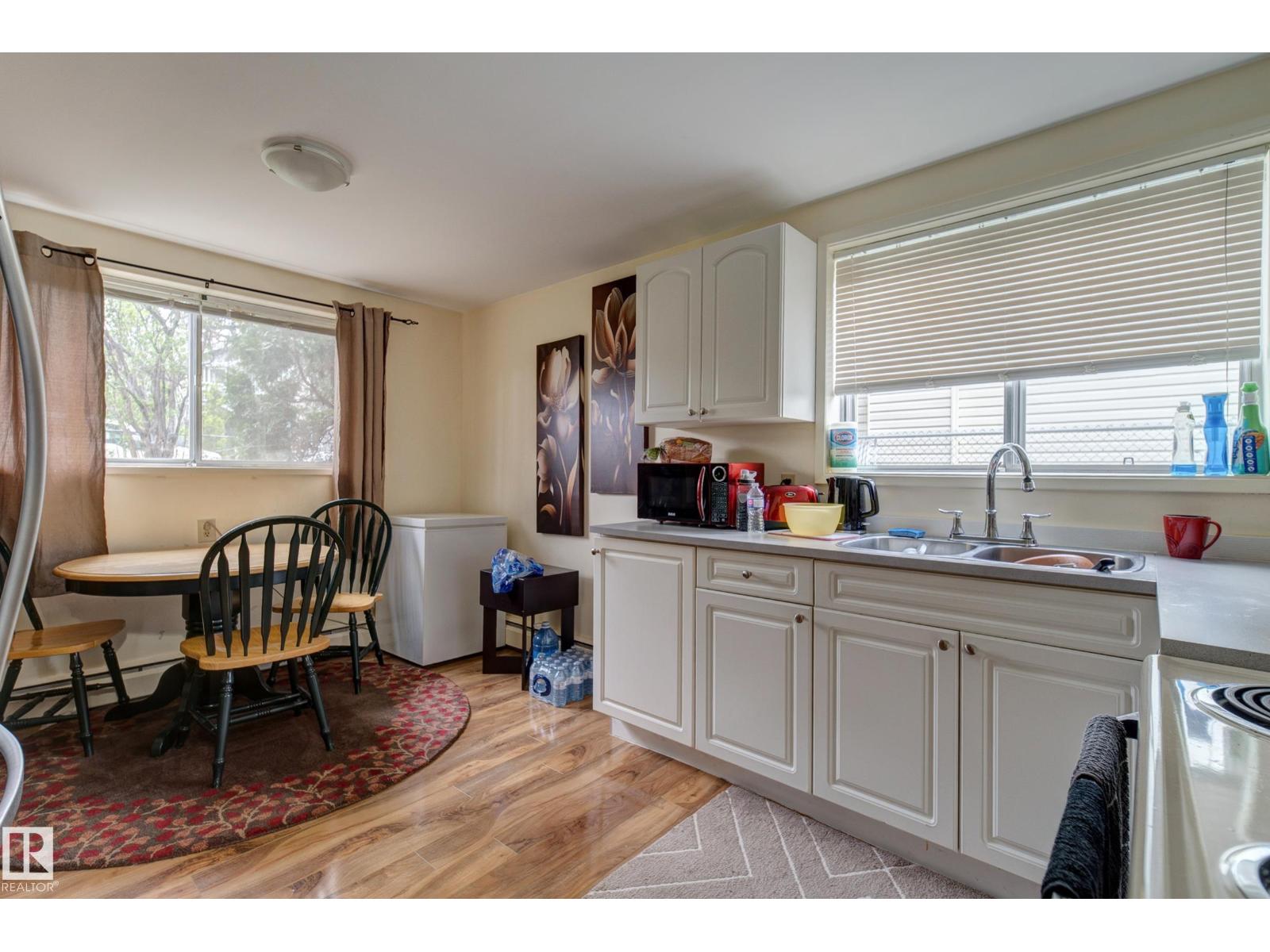 9749 88 AV NW - 5