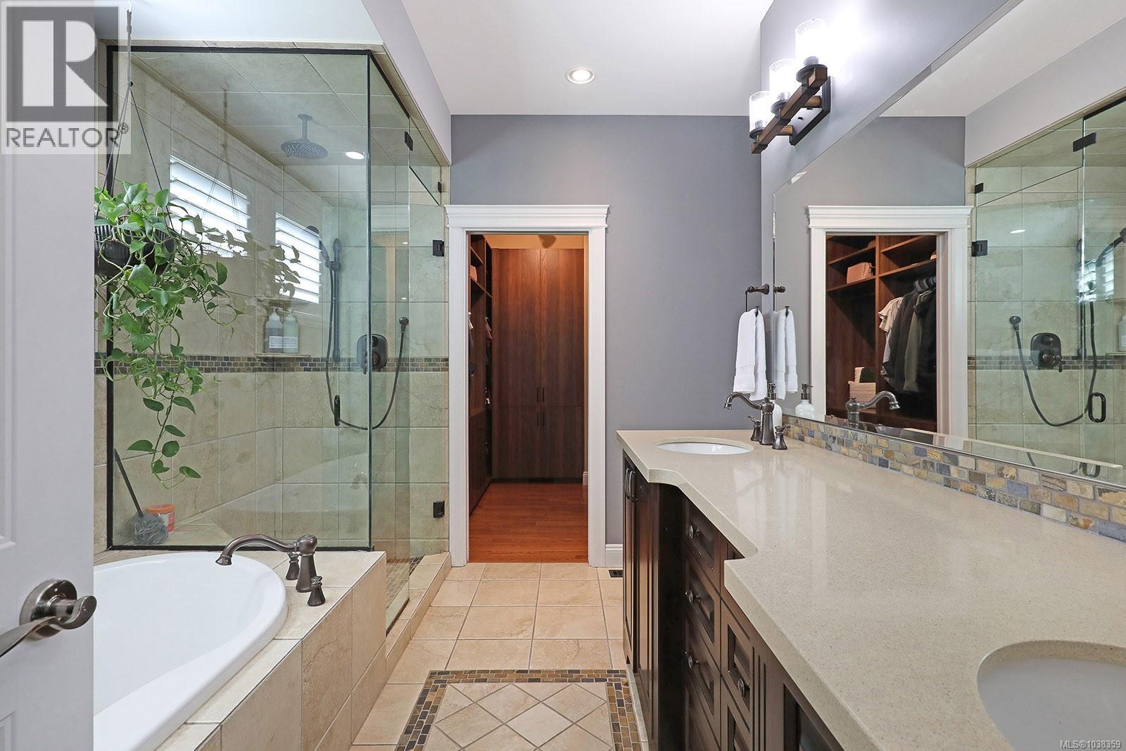 2495 Graham Rd - 16