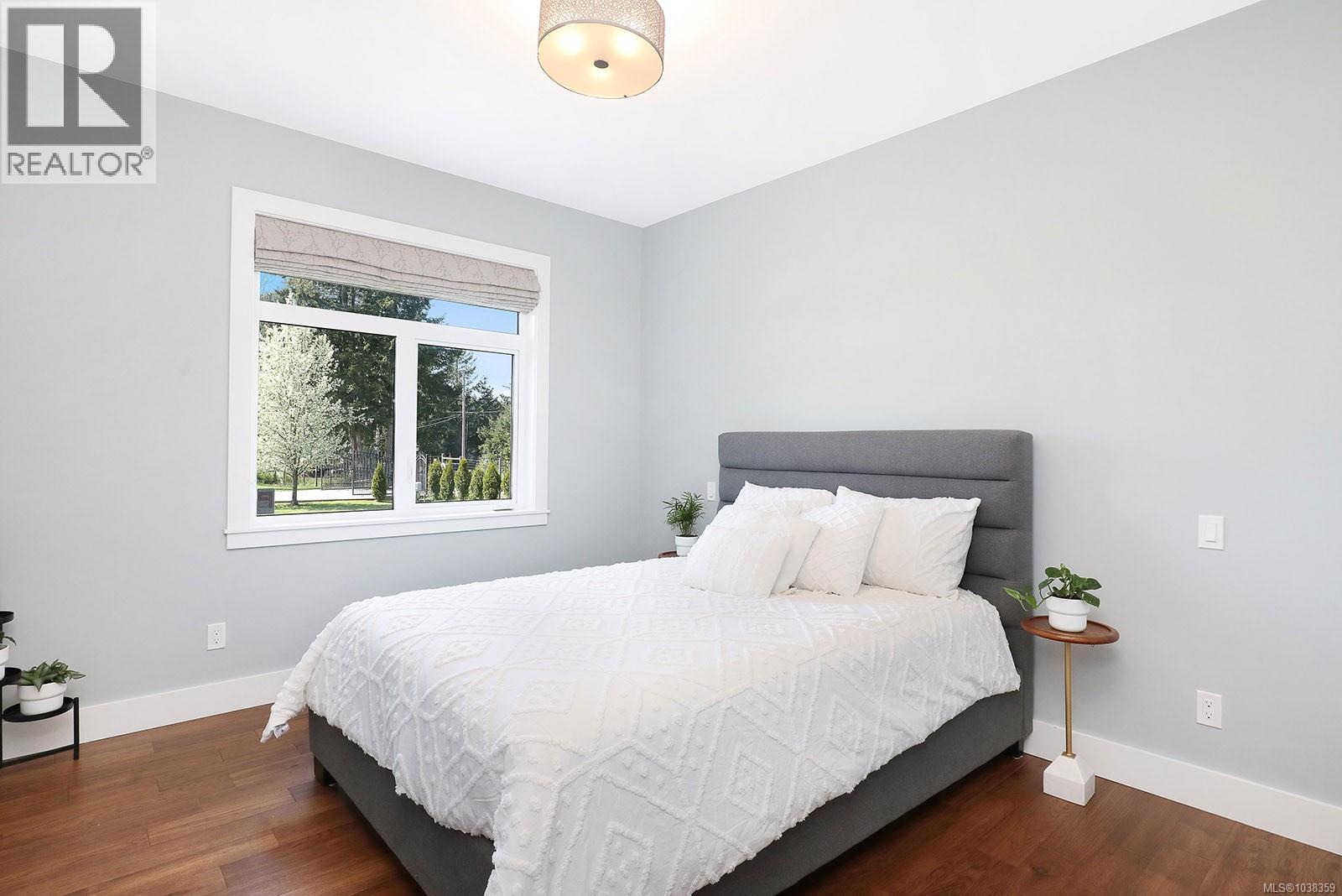 2495 Graham Rd - 66
