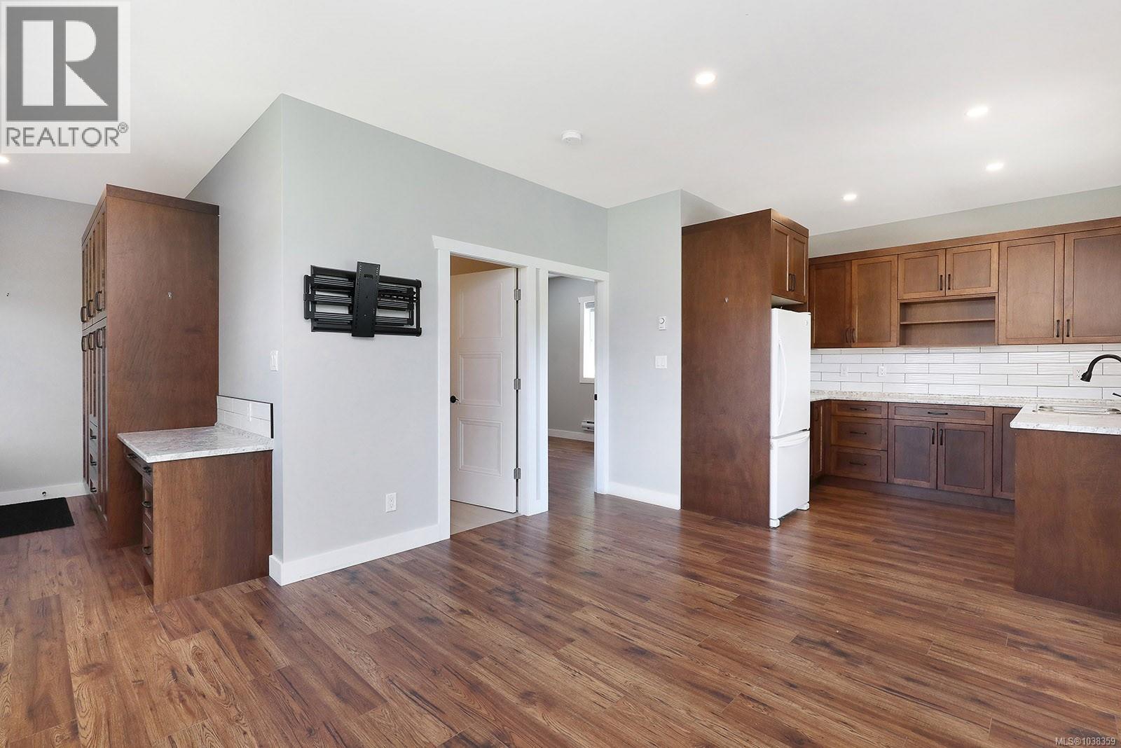 2495 Graham Rd - 51