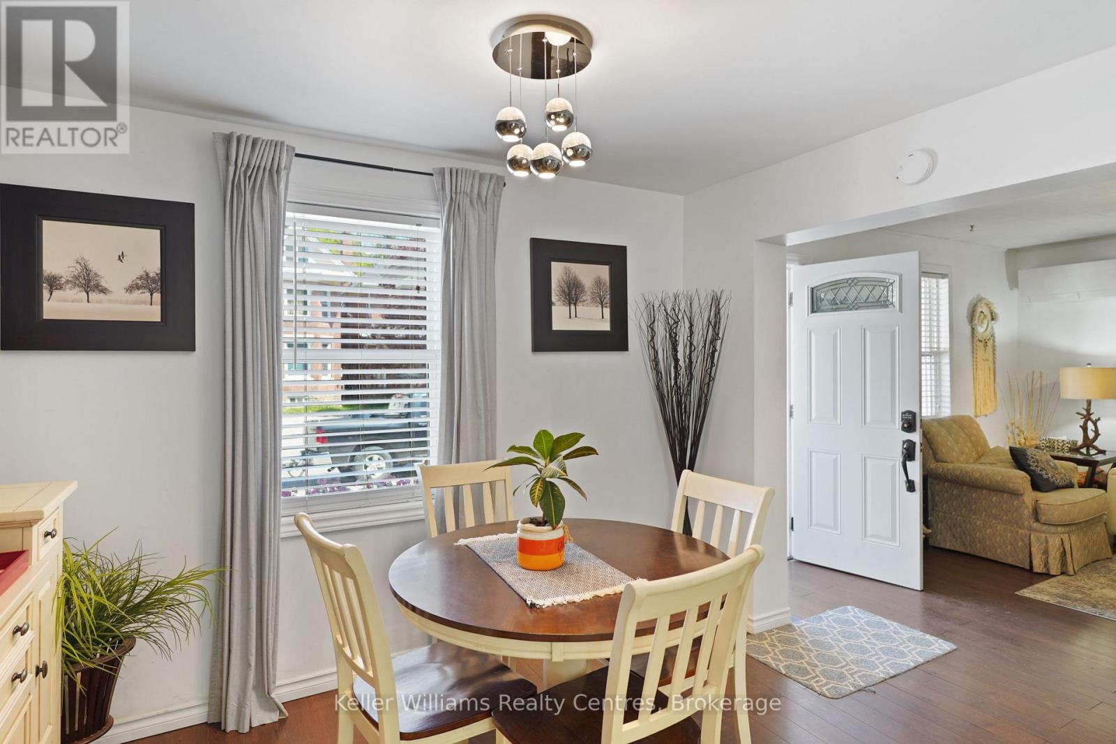 247 6TH STREET E - 13