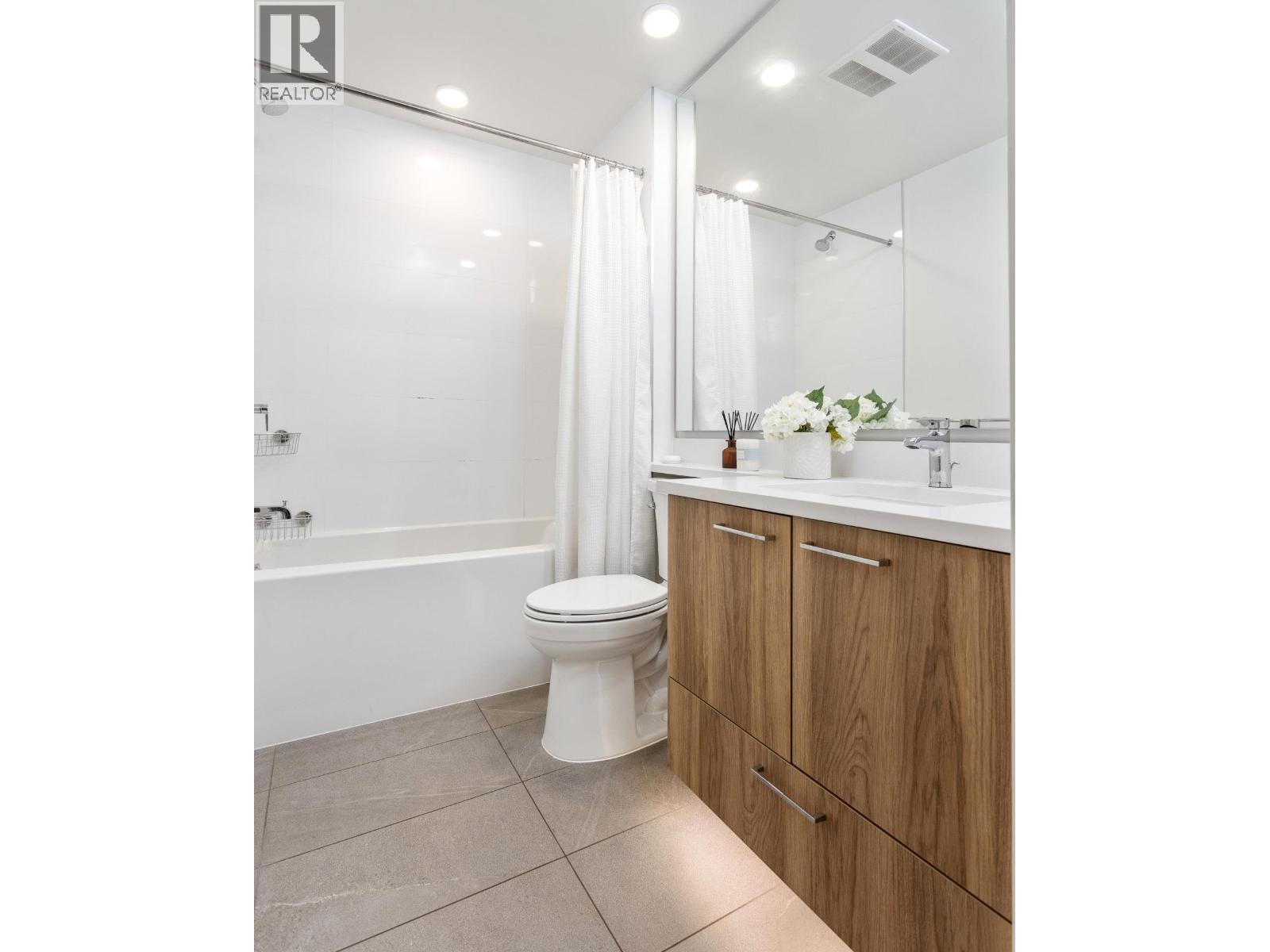 119 7588 16TH STREET, Burnaby