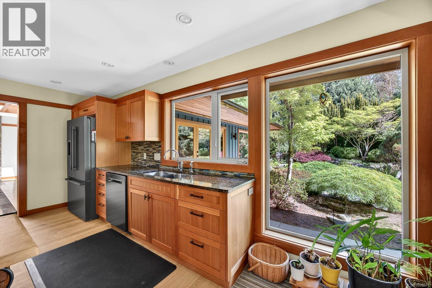 169 Churchill Rd - 27