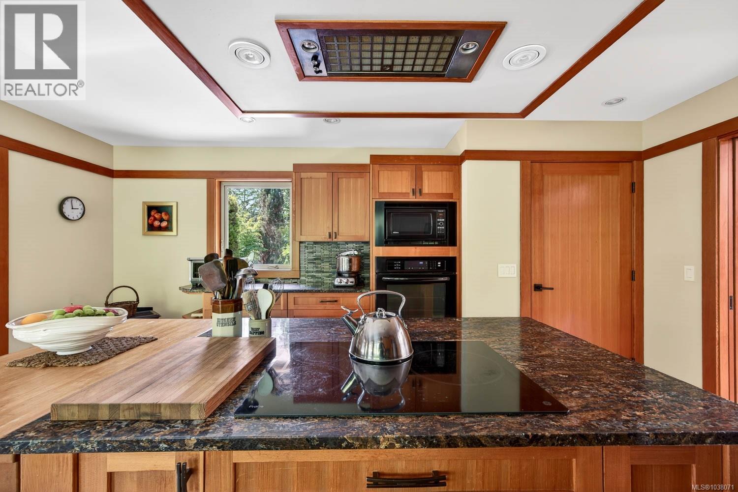 169 Churchill Rd - 29