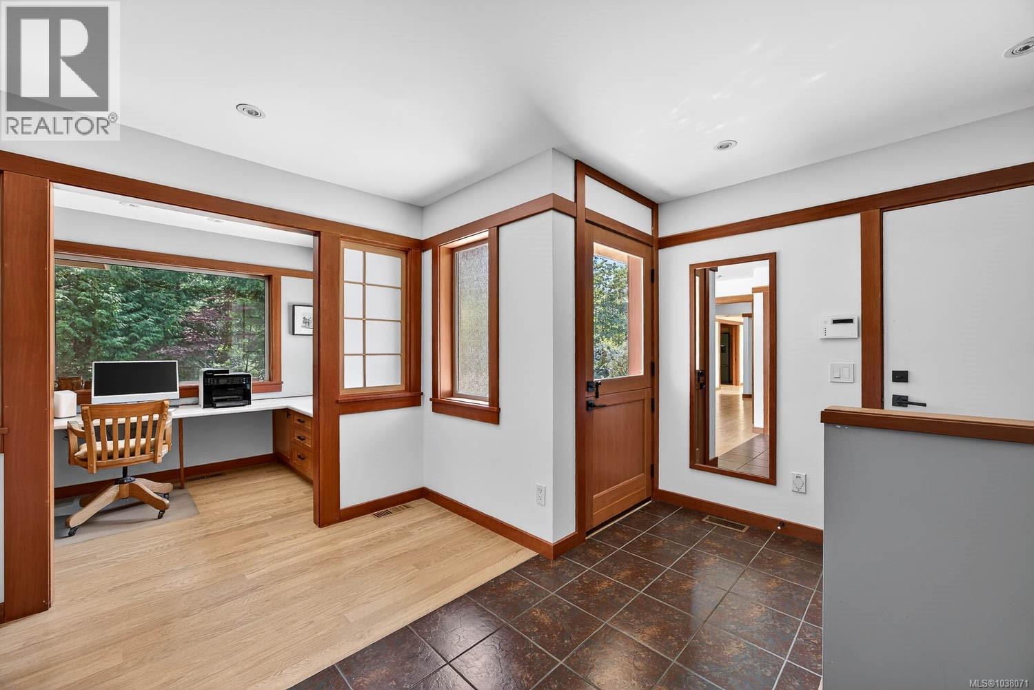 169 Churchill Rd - 32