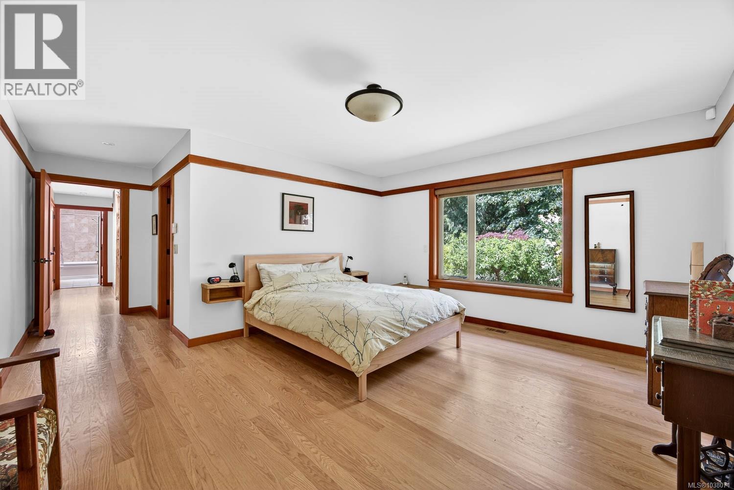 169 Churchill Rd - 35