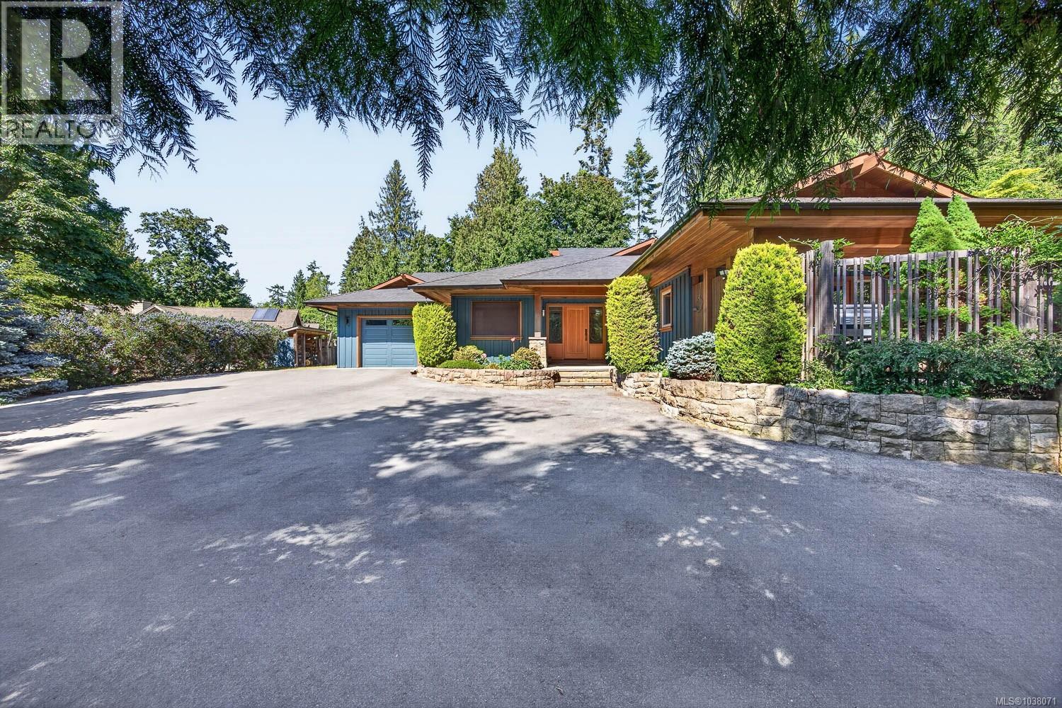 169 Churchill Rd - 60