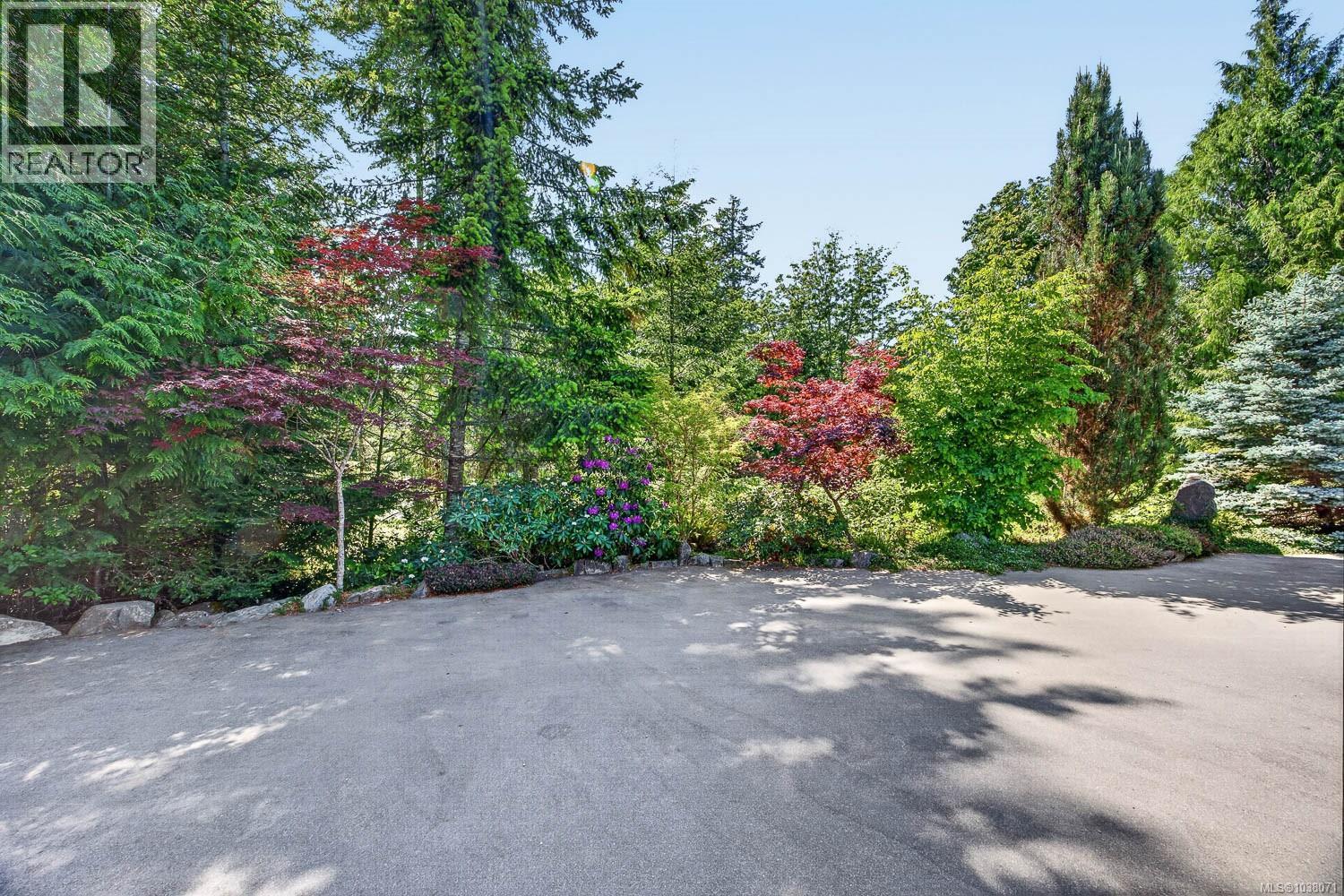 169 Churchill Rd - 68