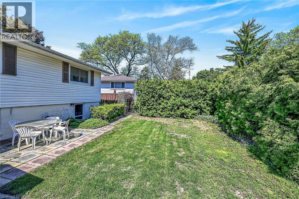 38 TYRONE Drive - 45