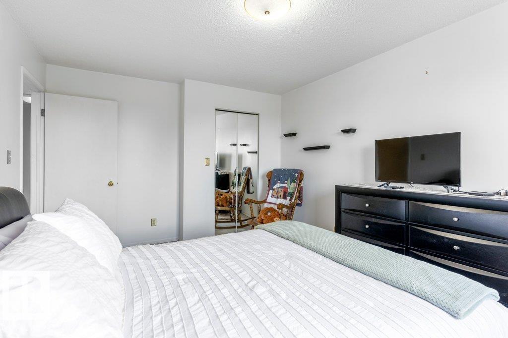#228 95 MCKENNEY AV - 17