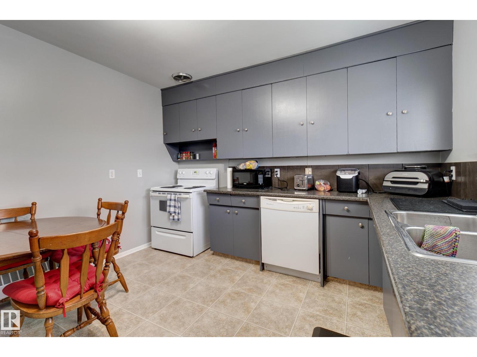 10524 78 ST NW - 11