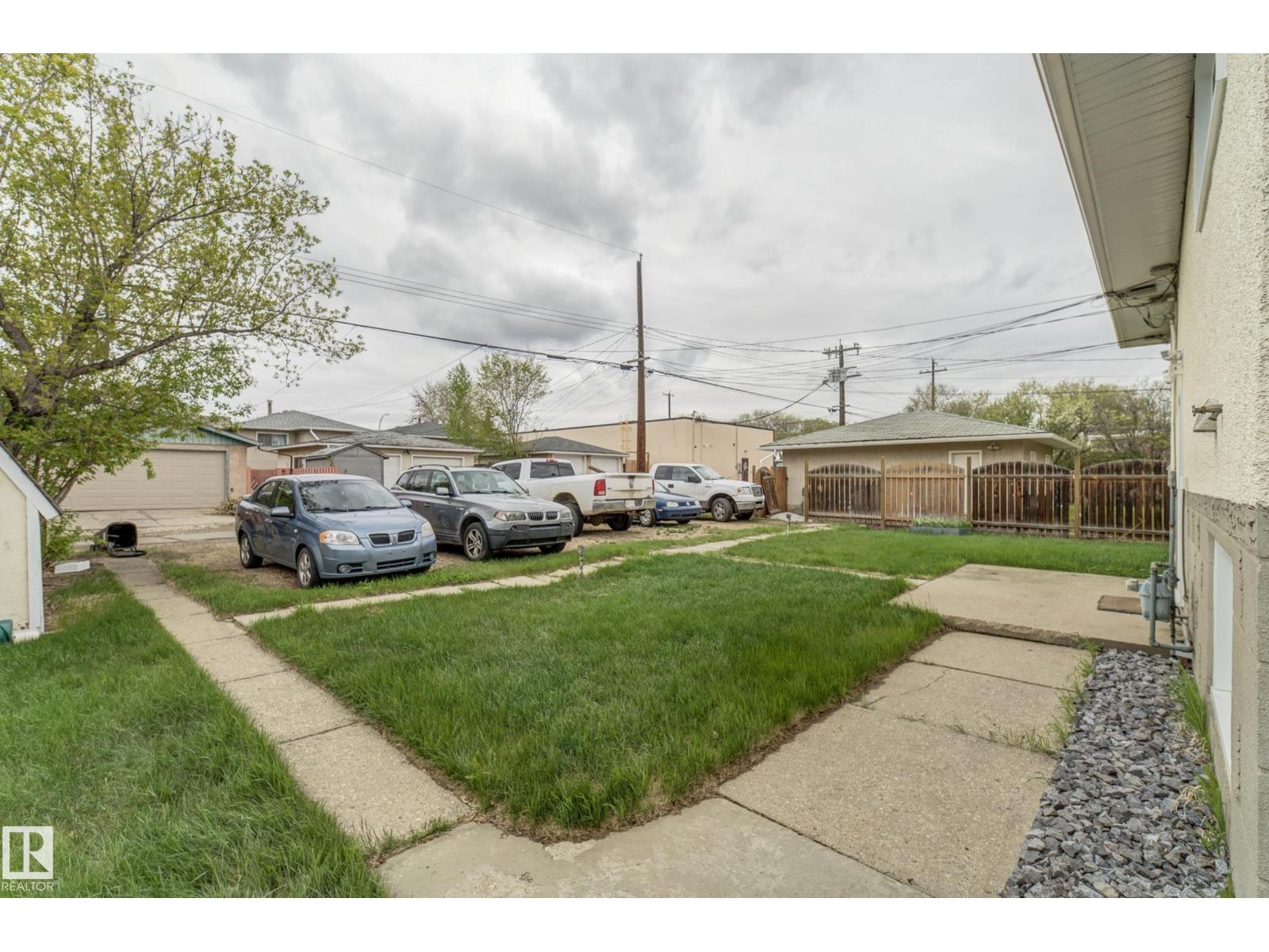 10524 78 ST NW - 13
