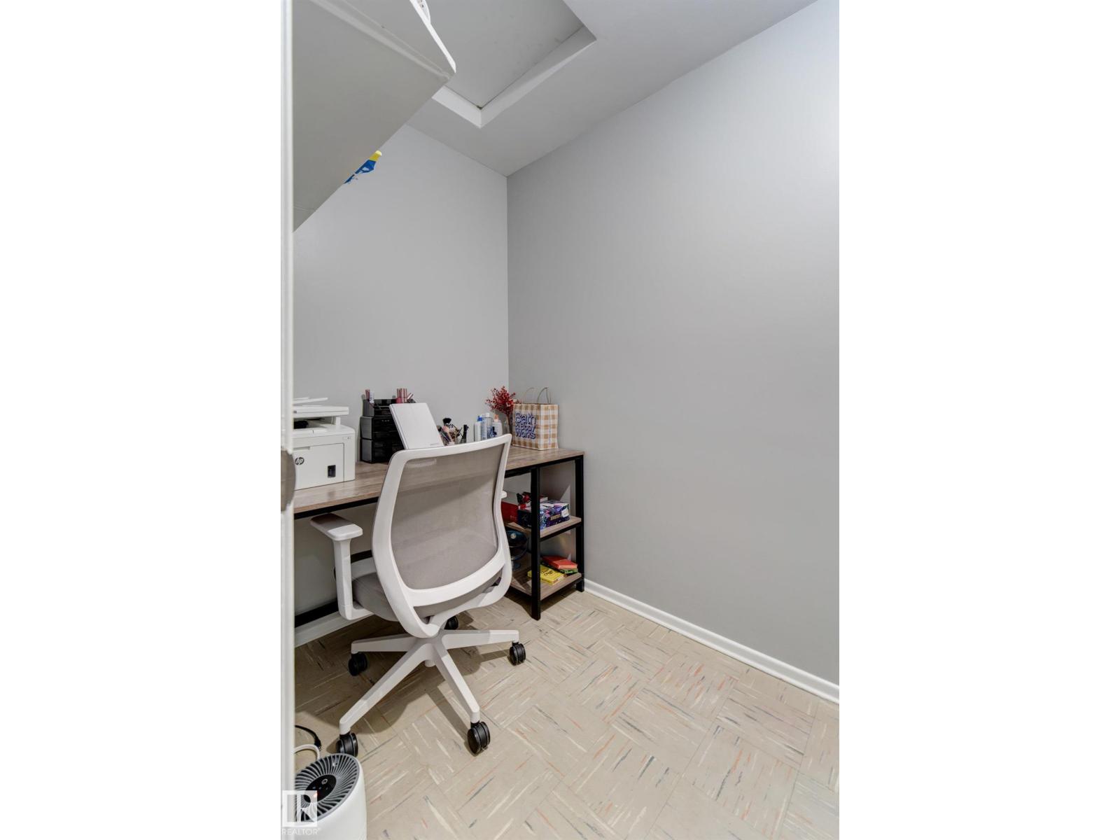 10524 78 ST NW - 9