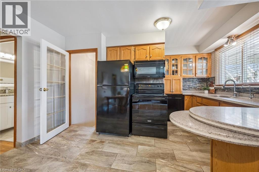 120 LORRAINE Avenue - 11