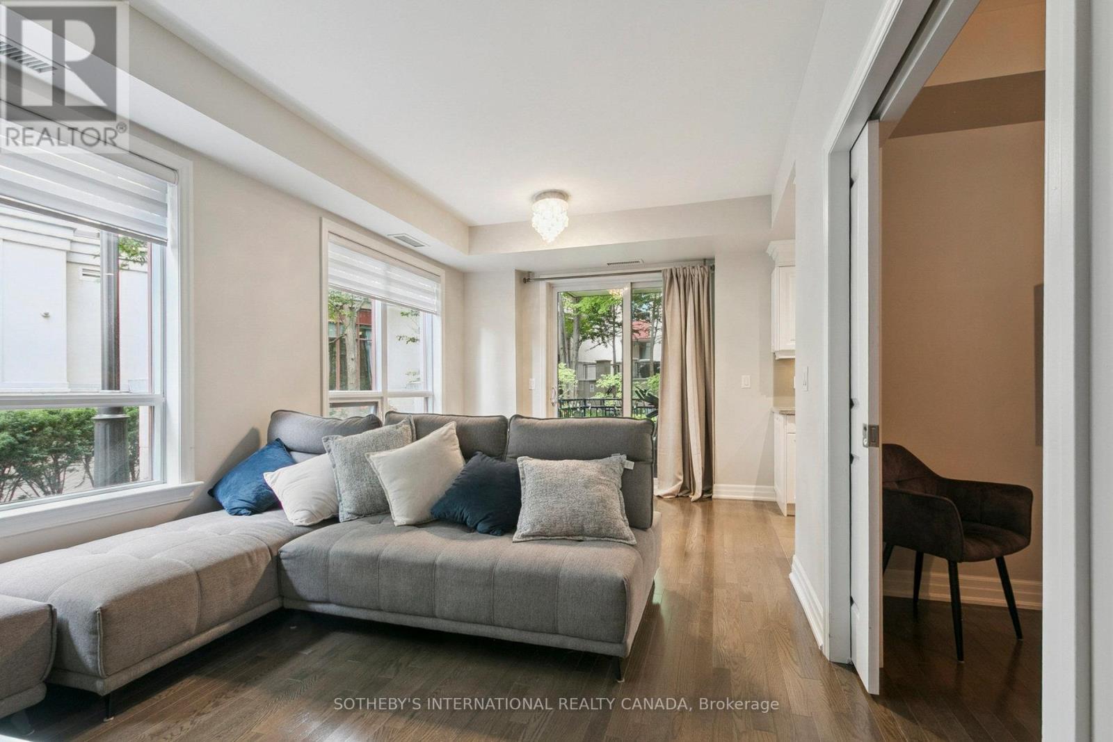 #102 15 REAN DRIVE - 5