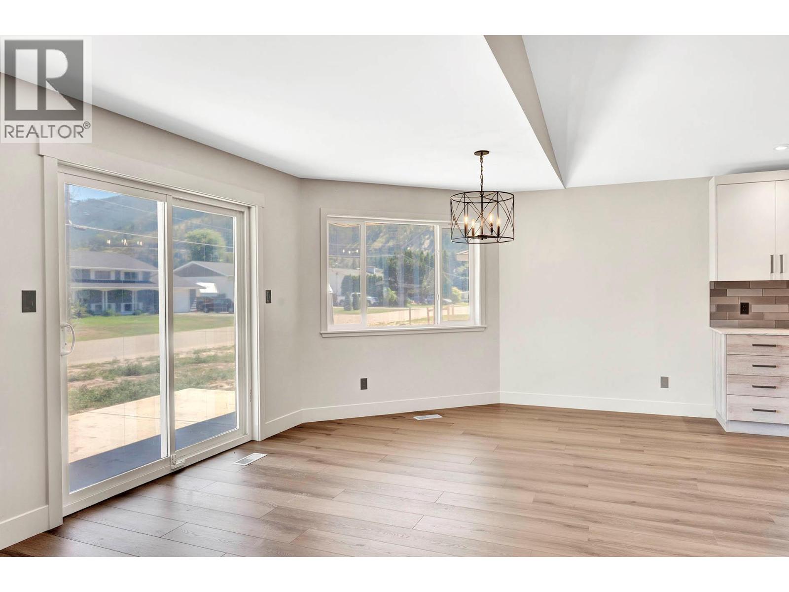 #28 312 ARBUTUS Street - 9
