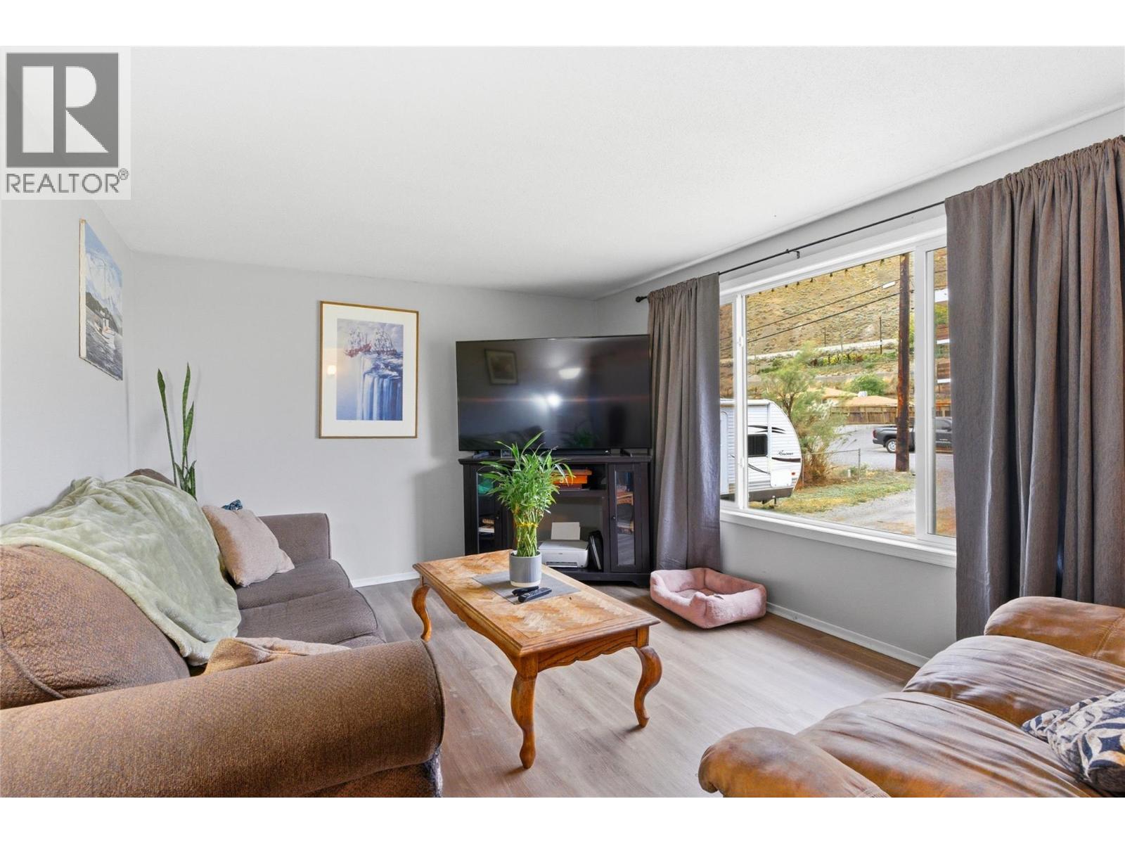 421 TINGLEY Street - 11