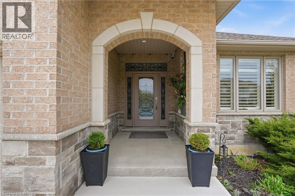 256 HIGHLAND Road W - Image 3