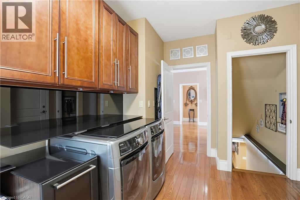 256 HIGHLAND Road W - 27