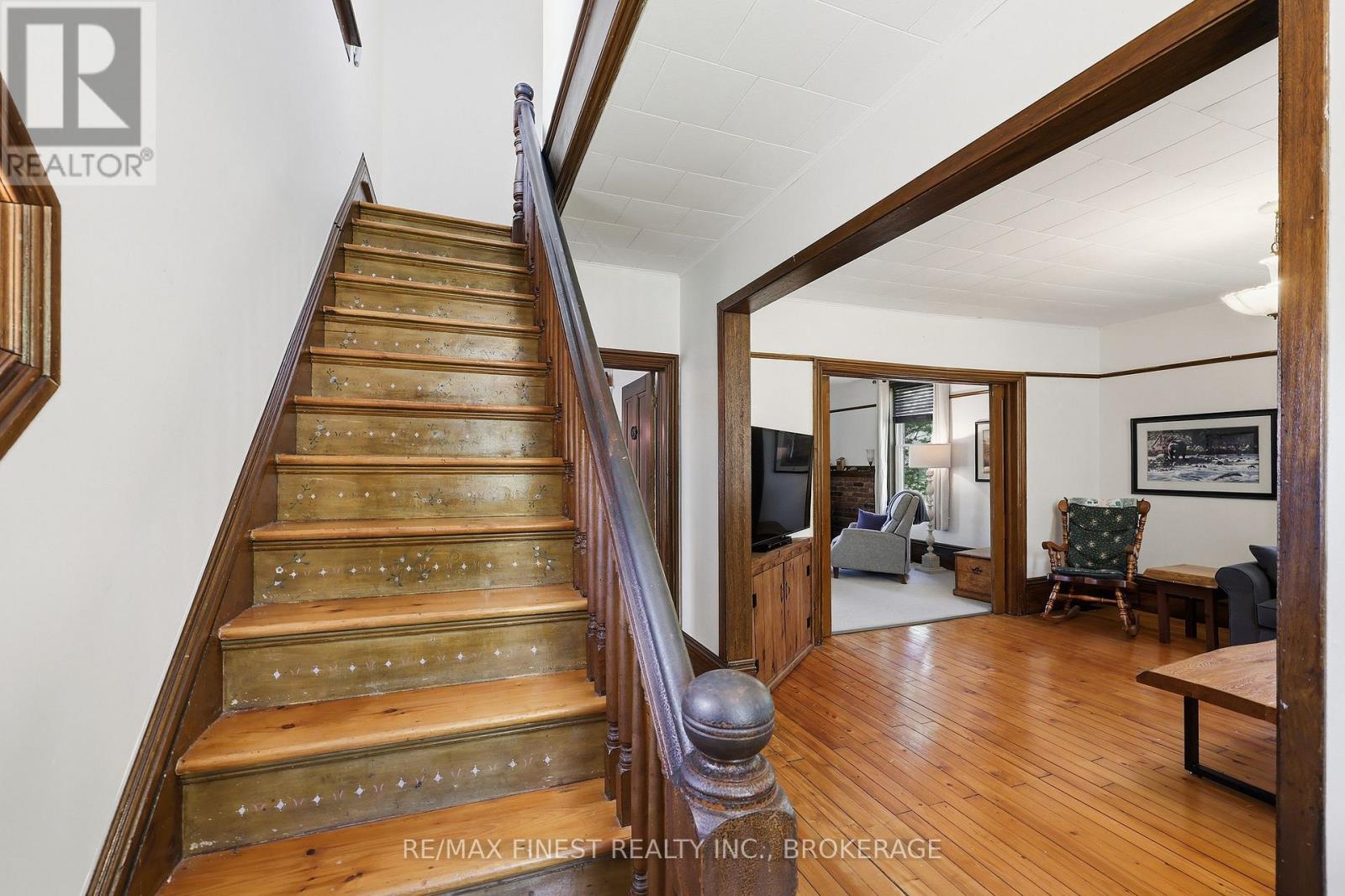 2904 CLOGGS ROAD - 5