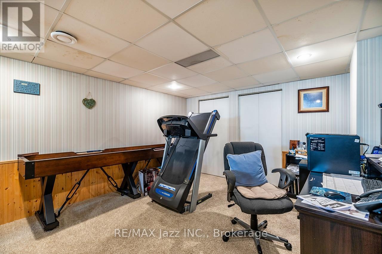 835 CEDAR GLEN ROAD - 29